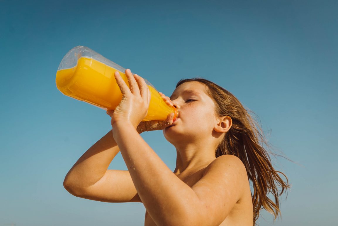 hidratação das crianças no verão